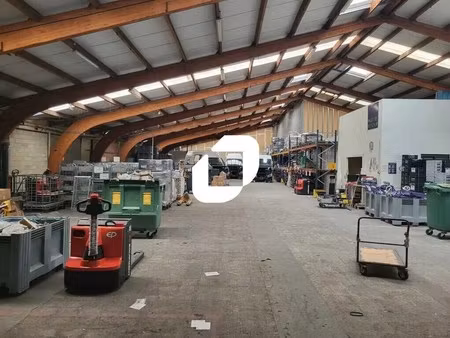 location entrepôt 1 150 m²