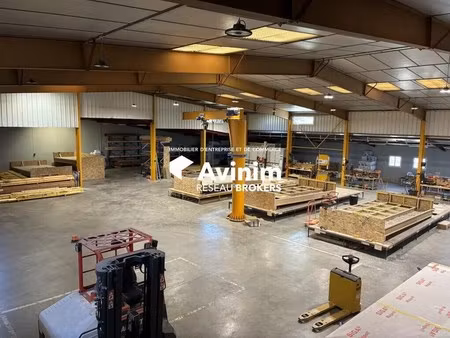 location entrepôt 1 600 m²