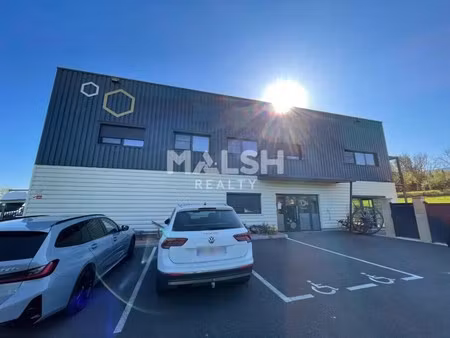 location local d'activités 495 m²