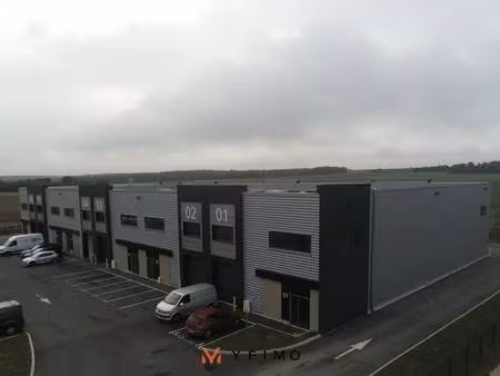 location local d'activités 232 m² à 464 m²