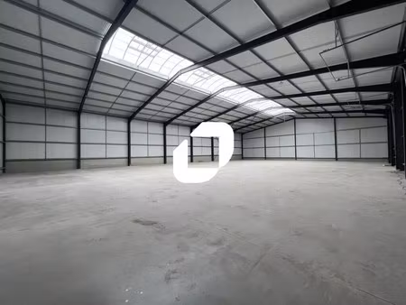 location local d'activités 1 278 m²