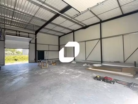 location local d'activités 160 m² à 640 m²