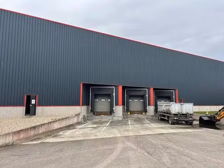 location local d’activités heudebouville 27400 2750m²