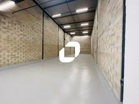 location local d’activités noisy le grand 93160 220m² à 4250m²