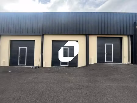 location local d’activités saint cheron 91530 126m² à 429m²