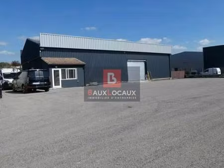 location local d'activités 330 m²