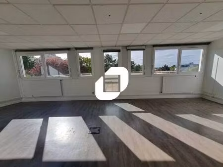 location bureaux 421 m²
