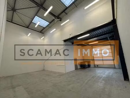 location entrepôt 252 m²