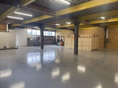 location entrepôt 525 m²