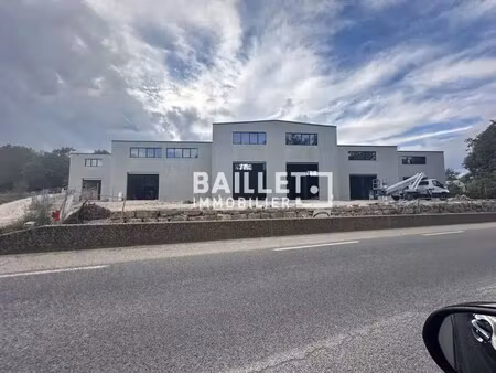 location entrepôt fayence 83440 236m²