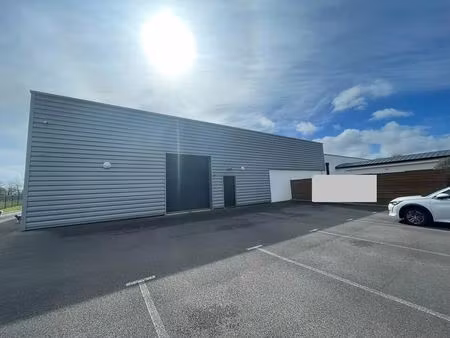 location entrepôt 800 m²