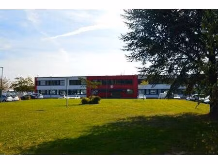 location entrepôt lanester 56600 409m²
