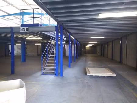 location entrepôt 4 755 m²