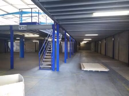 location entrepôt saint jeannet 06640 4755m²