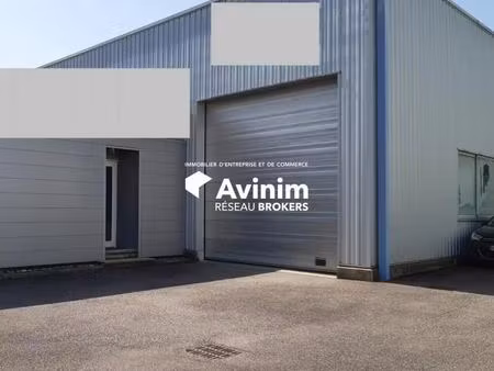 location local d'activités 160 m²