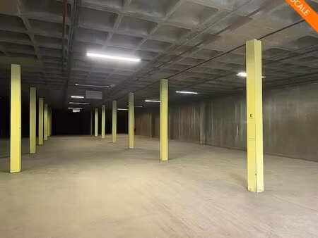 location local d’activités juziers 78820 480m²