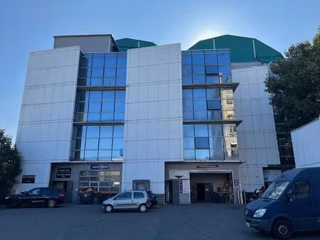 location local d’activités saint-denis 93210 441m² à 1899m²