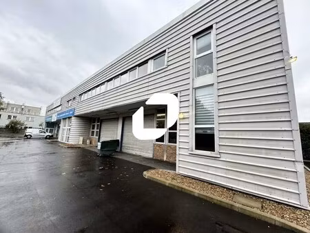 location bureaux 250 m² à 500 m²