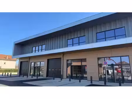 location bureaux saint-denis-lès-bourg 01000 201m²