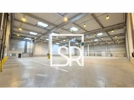 location entrepôt cournon-d’auvergne 63800 2696m² à 5801m²