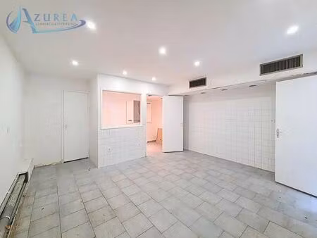 location entrepôt 30 m²