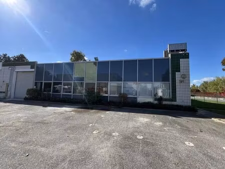 location entrepôt villebon sur yvette 91140 650m²