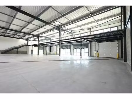 location local d'activités 365 m² à 5 608 m²