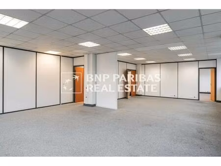 location bureaux 172 m² à 1 196 m²