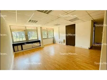 location bureaux 446 m²