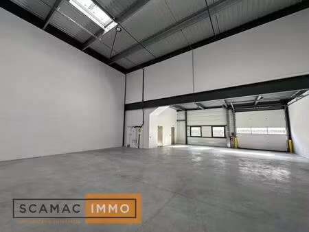 location entrepôt 467 m²
