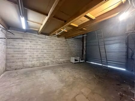 location entrepôt roquebrune sur argens 83520 220m²