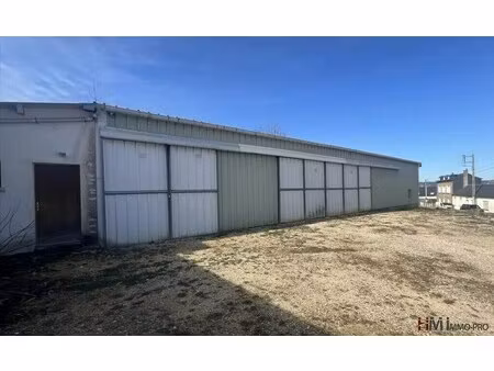 location local d'activités 292 m²