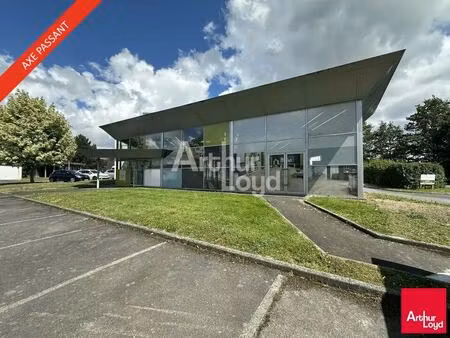 location local d'activités 540 m²