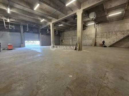 location local d'activités 750 m² à 5 214 m²