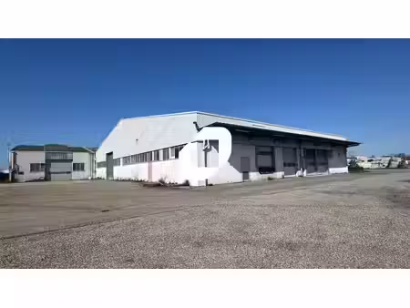 location local d’activités 740m² à 3435m²
