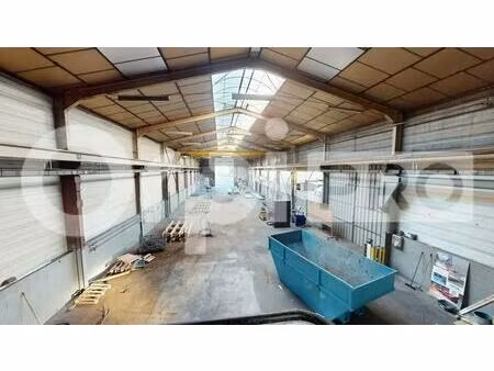 location local d'activités 660 m²