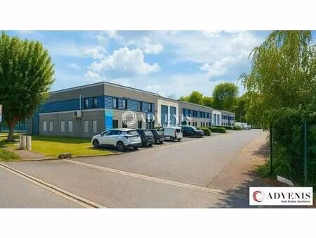 location local d'activités 517 m²