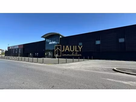 location local d'activités 2 800 m²