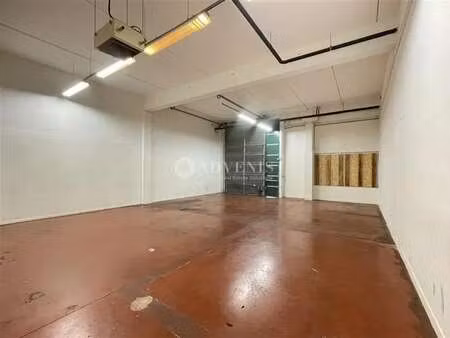 location local d'activités 260 m²