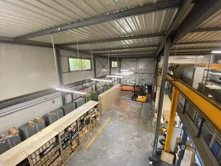 location local d’activités voisins le bretonneux 78960 1850m²