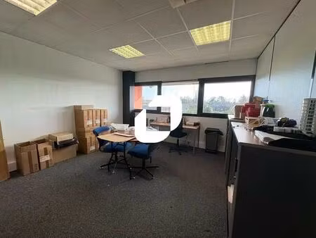 location bureaux 185 m²