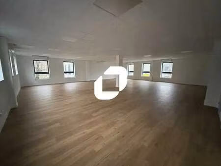 location bureaux 110 m² à 720 m²