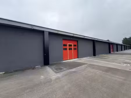 location local d’activités 697m² à 1245m²