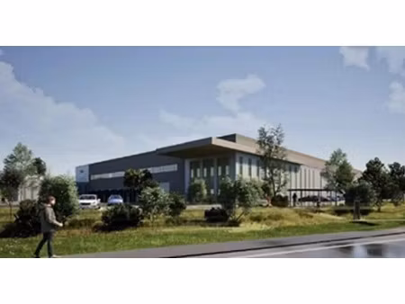 location entrepôt 18 018 m²