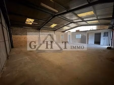 location entrepôt dammarie les lys 77190 284m²