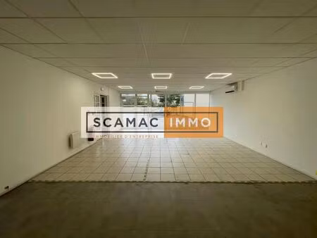 location entrepôt 1 350 m²