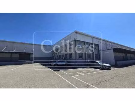 location entrepôt marignane 13700 2332m² à 10585m²