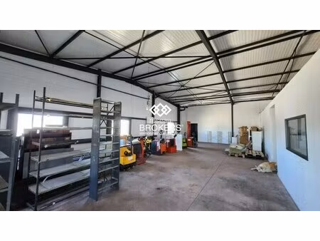 location entrepôt 108 m²