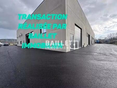 location entrepôt montauroux 83440 158m²