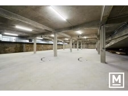 location entrepôt 229 m² à 2 507 m²
